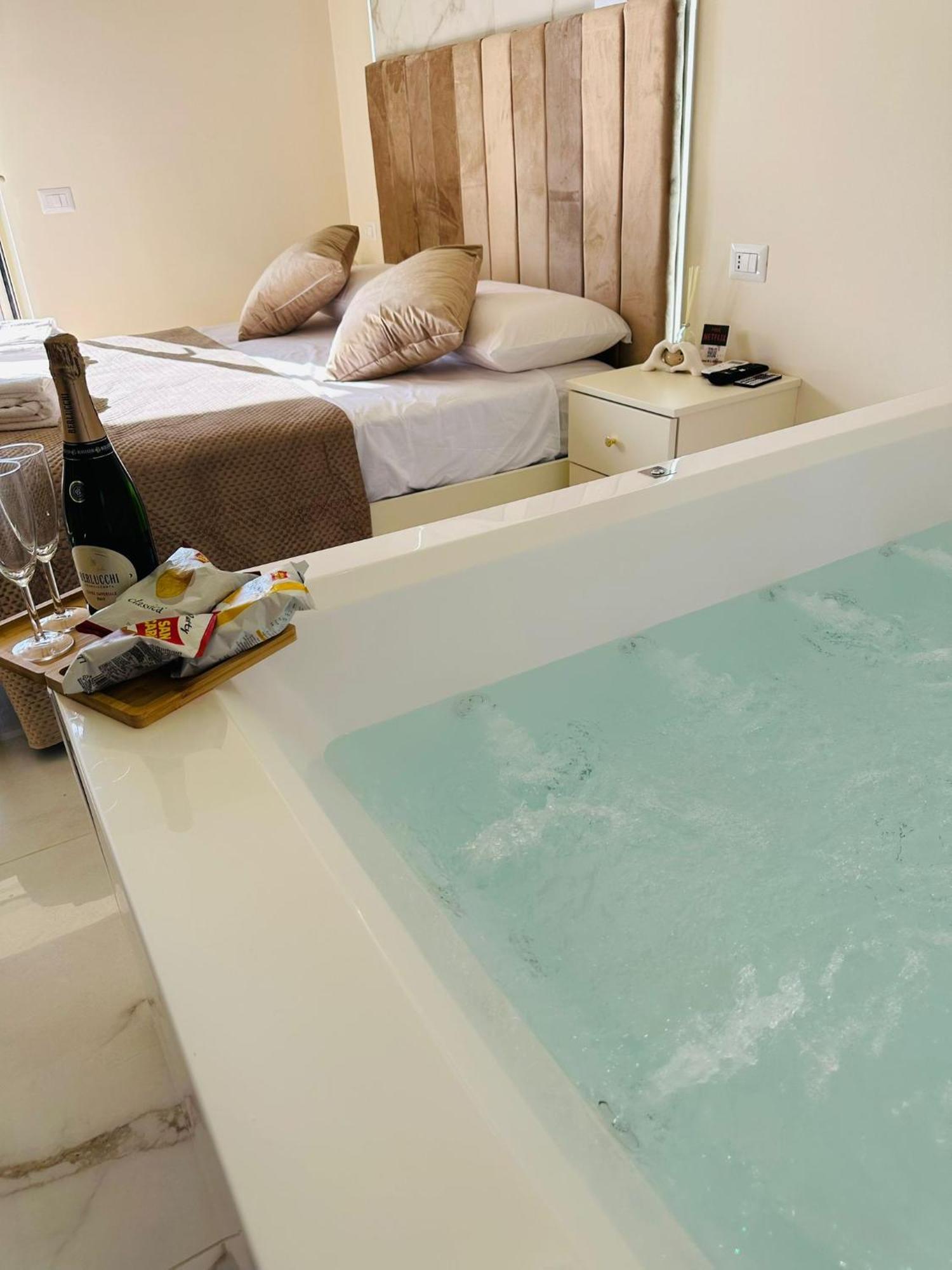 Lovedream Неаполь Екстер'єр фото